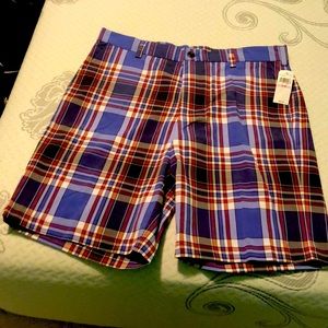 NWT Men’s IZOD plaid golf shorts 32 waist